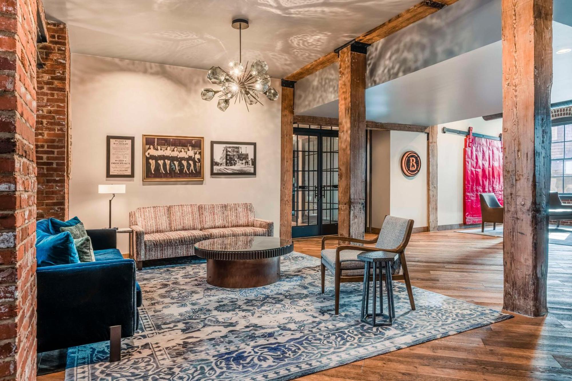 Hotel The Wilbur Lititz, Tapestry Collection By Hilton Extérieur photo